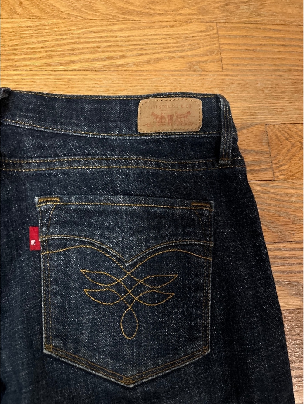 Levi's 525 Perfect Waist Straight Leg Jeans - Dark Blue, 27"